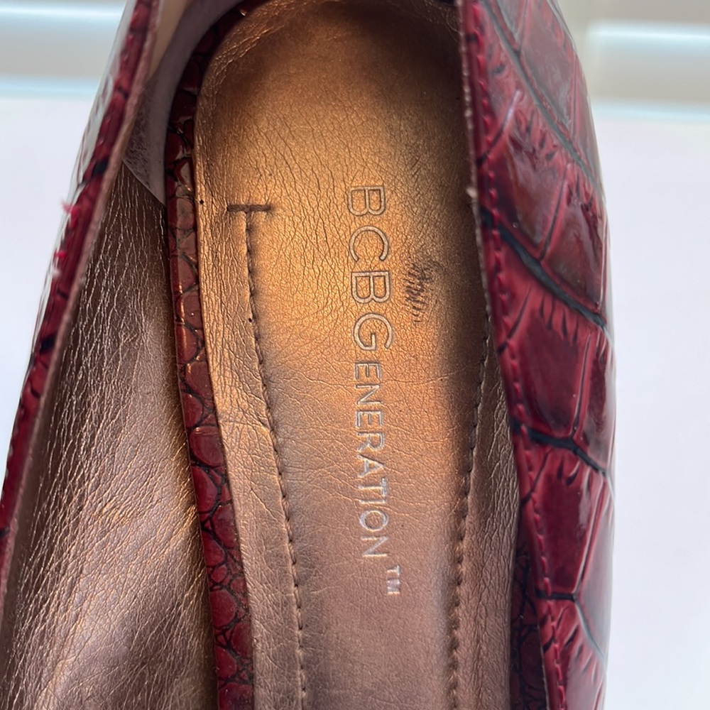 Bcbgeneration Red Platform Pumps Size 7 - image 3